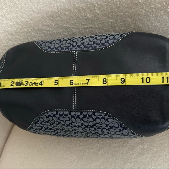 Coach Vintage Rare Mini Signature C Jacquard /Leather Bag in Navy Blue - Picture 14 of 16